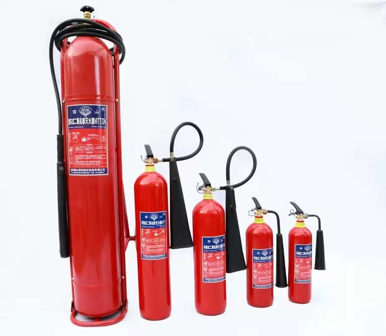 二氧化碳灭火器